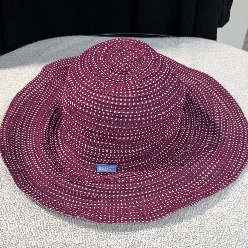 Wallaroo Packable/Adjustable Sun Hat - image 1